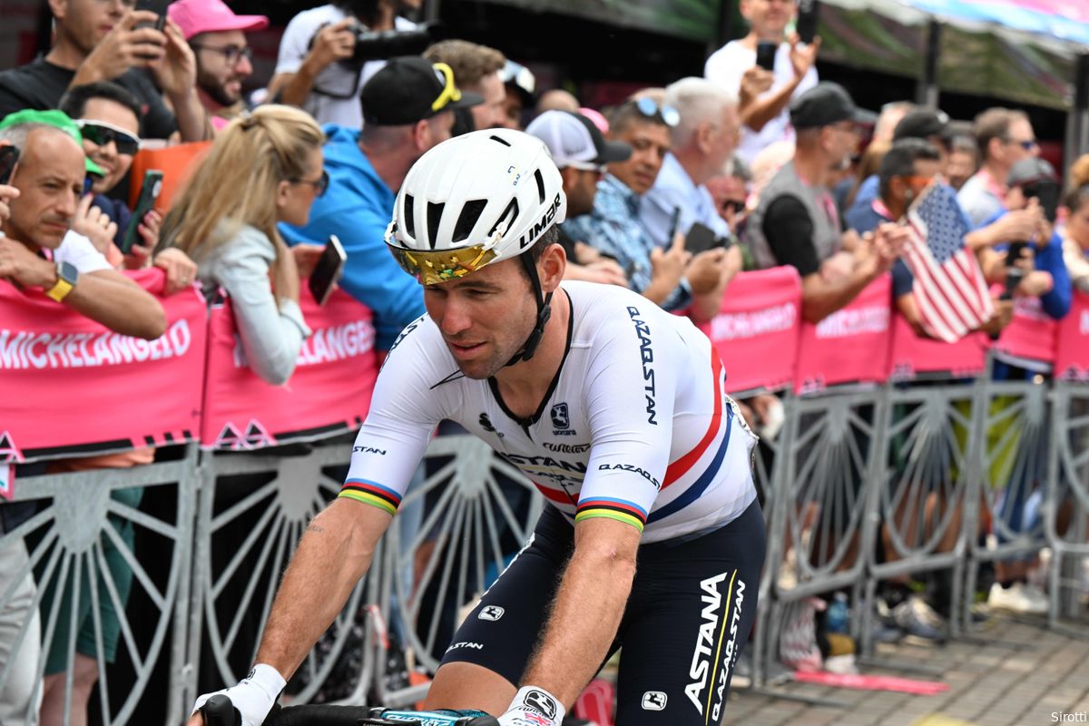 Furious Mark Cavendish tells off Filippo Magli after failed mass sprint