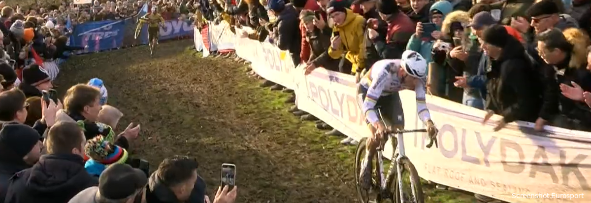 Van der Poel remains unbeatable in Gavere after Christmas, Van Aert's resurgence is short-lived